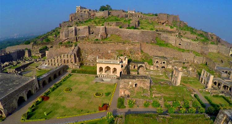 Places to Visit Hyderabad Golconda Fort
