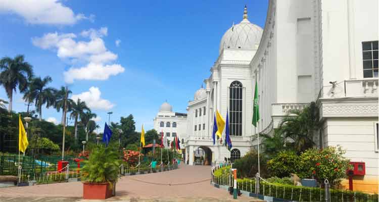 Places to Visit Hyderabad Salarjung Museum